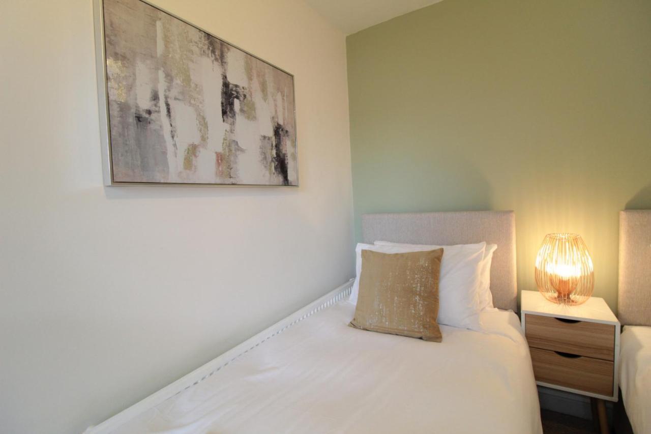 Alma House By 360Stays - Private Garden, Free Parking, Close To Oxford City Centre With Parking Bagian luar foto